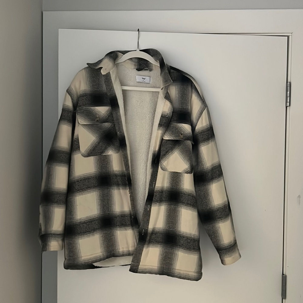 Aritzia oversized Shirt Jacket